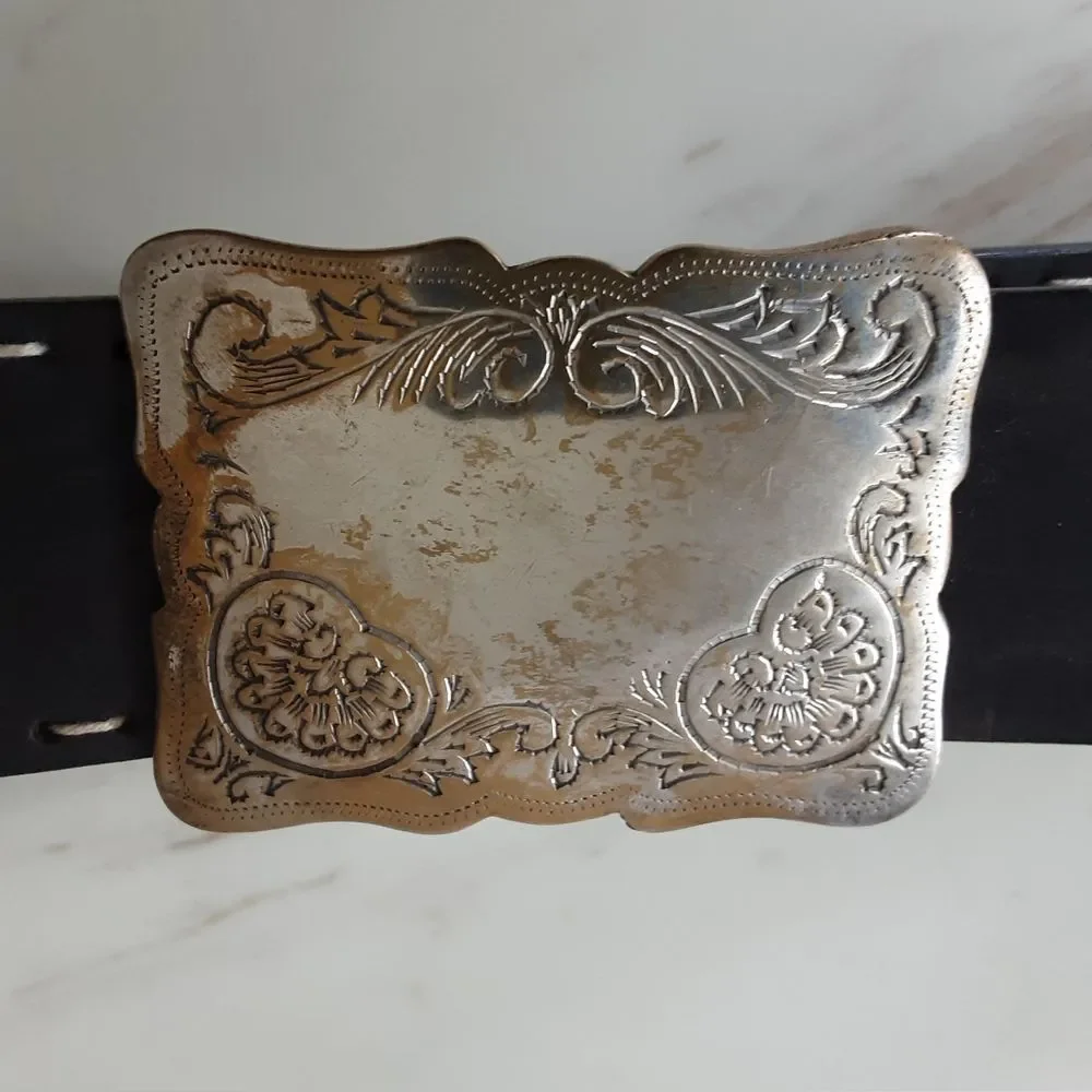 Jenny and the Boys Hearts Engraved Top Stitched Decorative Western Belt Sz M VTG